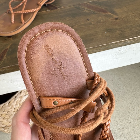 || Universal Thread || Lace Up Sandals - Picture 3 of 4